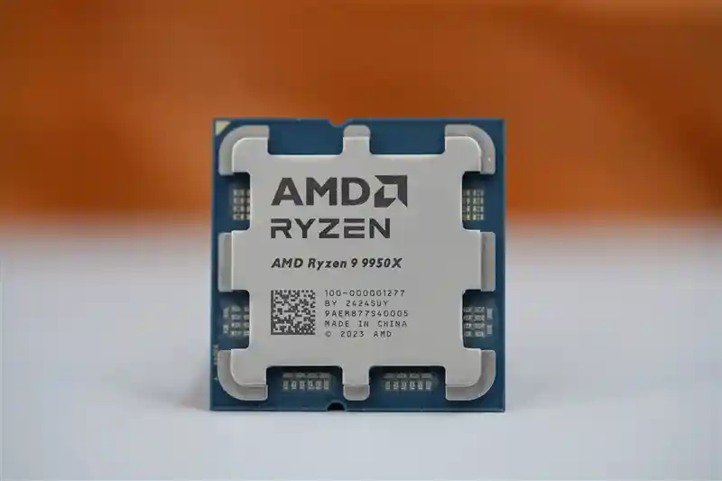 全新游戏利器！AMD锐龙9 9950X搭载最新主板系统再度亮相，性能全面超越竞争对手