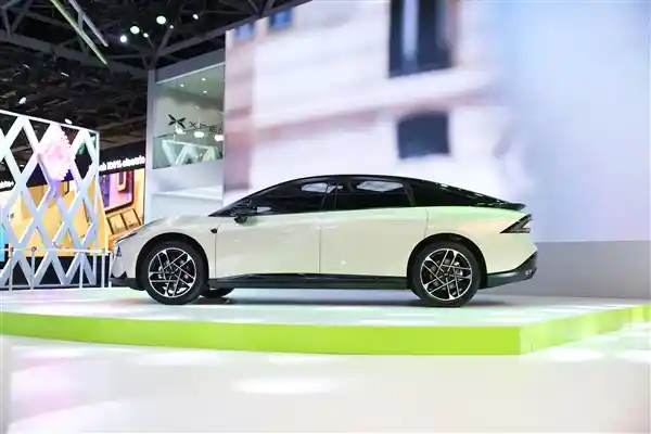 2025年市场风云：智能化成为关键竞争力，缺失将导致发展失机