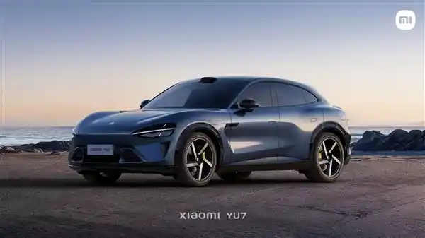 特斯拉焕新Model Y强势来袭，雷军用两个字妙评：赞了