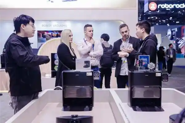 CES 2025：MOVA引领潮流，光芒耀全场