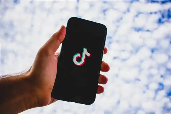 特朗普称将决定 TikTok 禁令命运，法院裁决暂不执行