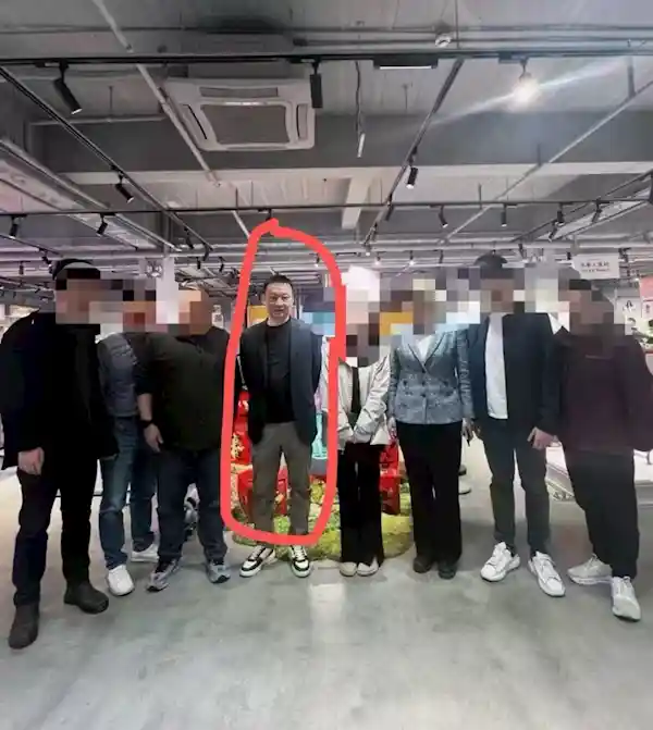 赵明辞任荣耀CEO，李健接任挥鞭新征程