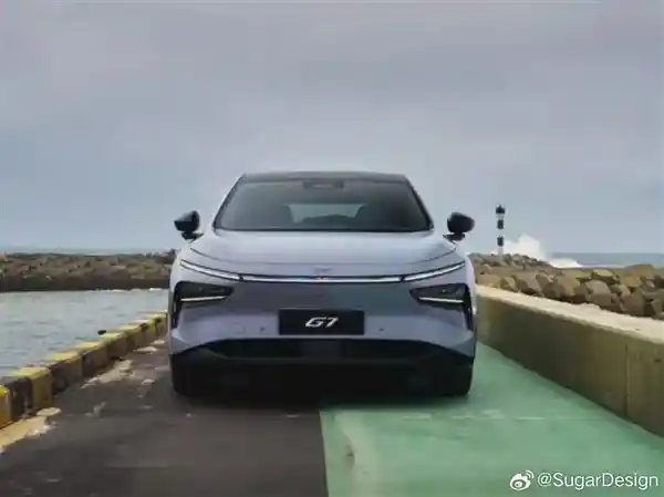 小鹏G7挑战特斯拉Model Y！官方图曝光，引爆25万级最强对决