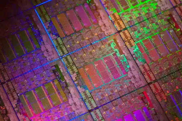 《2024年全球半导体设备支出激增35%，中国领跑全球韩国第二》