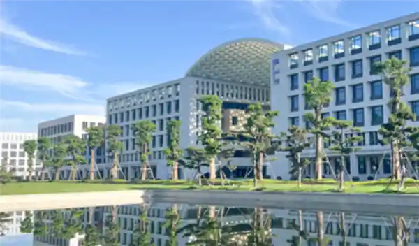 《曹德旺：打造属于孩子们的中国教育梦想》