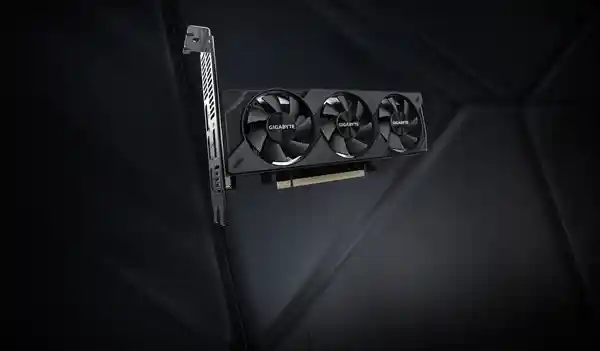 技嘉三风扇RTX 5050刀卡亮相：小体积大散热，颠覆想象！