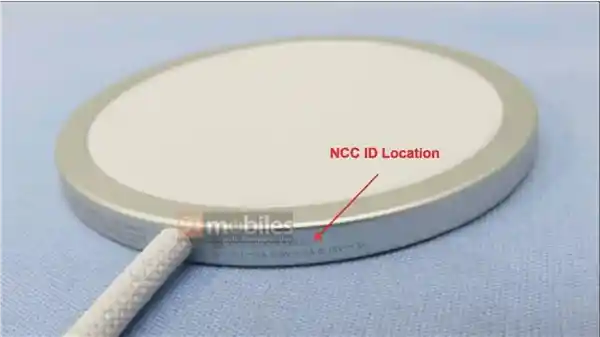 iPhone 17系列无线充电大升级：全新Qi 2.2标准带来更快更高效的充电体验