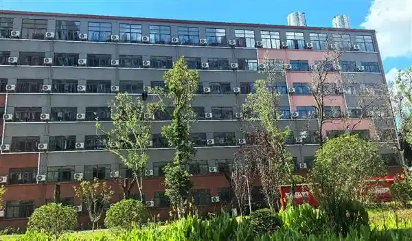 湖南工商大学2400台海尔空调清凉入驻，高温宿舍迎冷变革