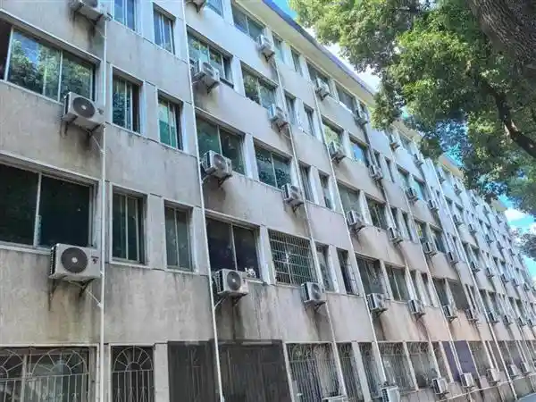 湖南工商大学2400台海尔空调清凉入驻，高温宿舍迎冷变革