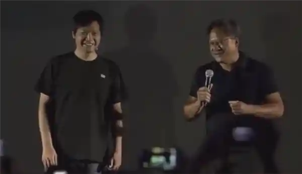 黄仁勋揭秘：与雷军深度联手，共探AI与自动驾驶未来