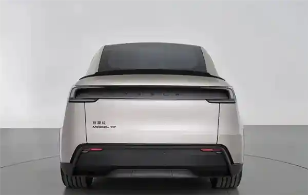 特斯拉Model Y L配置大曝光：二排独立座椅可平躺可滑动，豪华体验升级