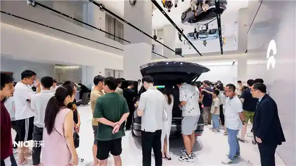 蔚来ES8引爆市场，港股开盘飙升15%！