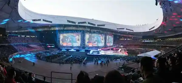 游戏劝退班收费超万，少年隔日哭着想回家：网瘾教育背后的真相是什么？