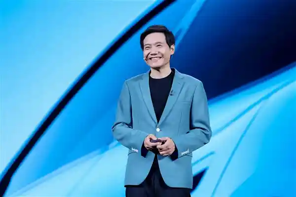 雷军：小米智驾投入巨资，未来可期！
