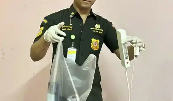 充电时玩手机致死，男子遗体焦黑引警示